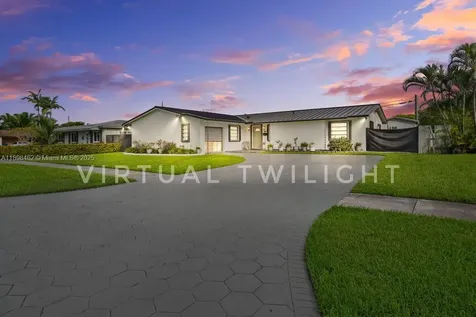 9817 SW 194th Street Cutler Bay FL 33157