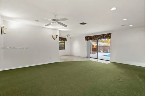 9817 SW 194th Street Cutler Bay FL 33157