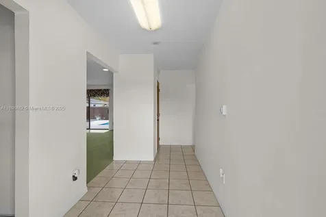 9817 SW 194th Street Cutler Bay FL 33157