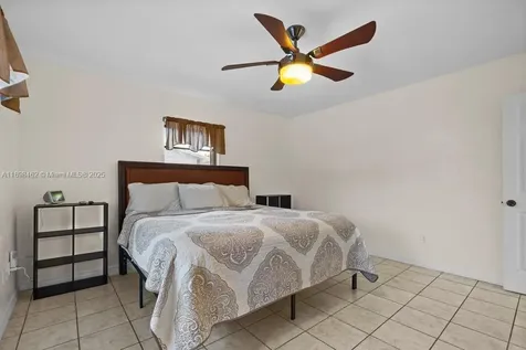 9817 SW 194th Street Cutler Bay FL 33157