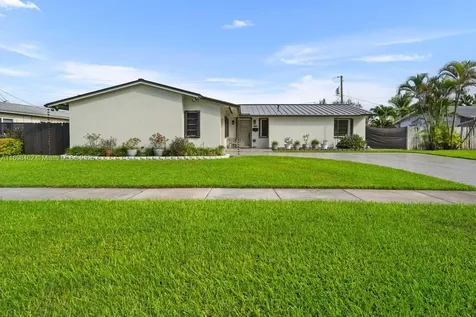 9817 SW 194th Street Cutler Bay FL 33157