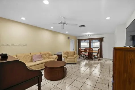 9817 SW 194th Street Cutler Bay FL 33157