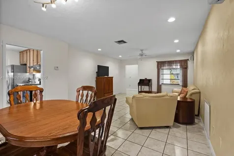 9817 SW 194th Street Cutler Bay FL 33157