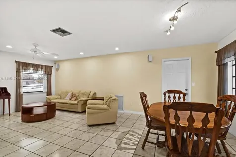 9817 SW 194th Street Cutler Bay FL 33157