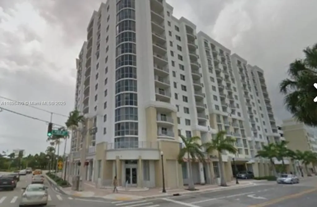 Hollywood FL 33020