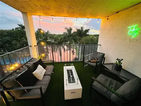 6190 Woodlands Boulevard Tamarac FL 33319
