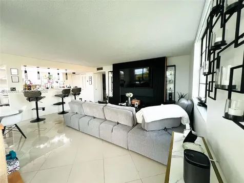 6190 Woodlands Boulevard Tamarac FL 33319