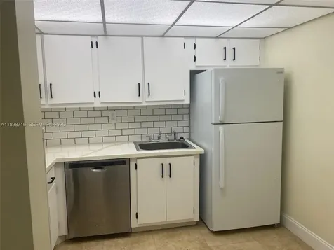 1000 Parkview Drive Hallandale Beach FL 33009