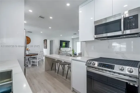 11350 SW 57th Street Miami FL 33173