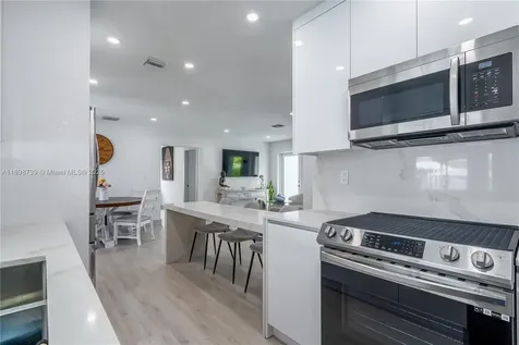 11350 SW 57th Street Miami FL 33173