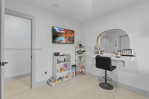 11350 SW 57th Street Miami FL 33173