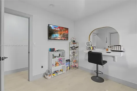 11350 SW 57th Street Miami FL 33173