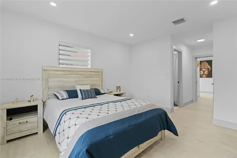 11350 SW 57th Street Miami FL 33173