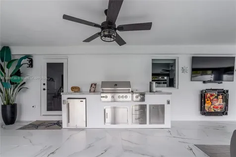 11350 SW 57th Street Miami FL 33173