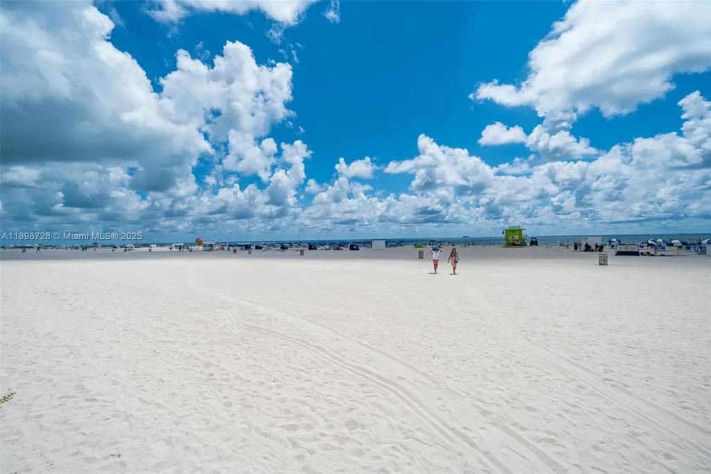 441 Collins Avenue Miami Beach FL 33139