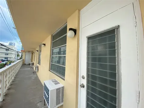 441 Collins Avenue Miami Beach FL 33139