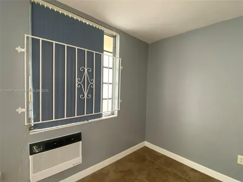 441 Collins Avenue Miami Beach FL 33139