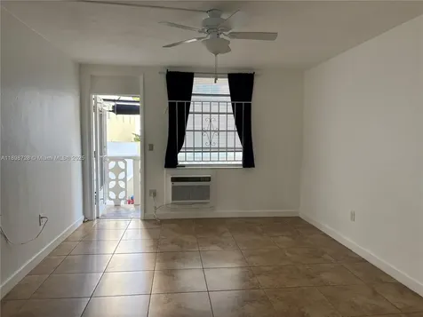 441 Collins Avenue Miami Beach FL 33139