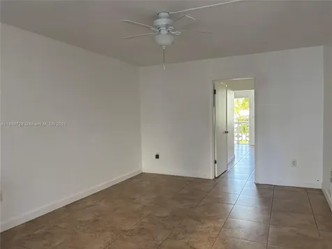 441 Collins Avenue Miami Beach FL 33139