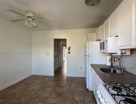 441 Collins Avenue Miami Beach FL 33139