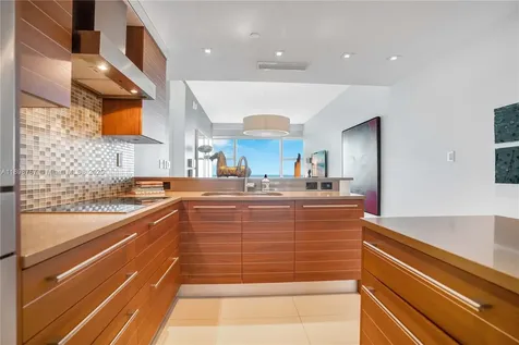 6801 Collins Avenue Miami Beach FL 33141