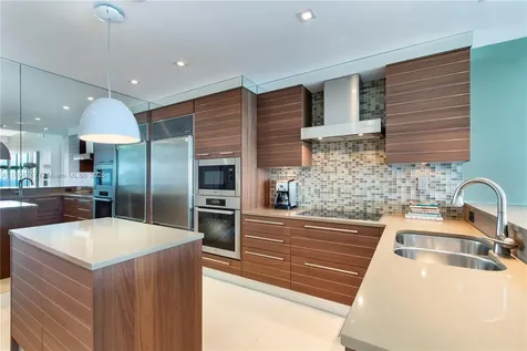 6801 Collins Avenue Miami Beach FL 33141