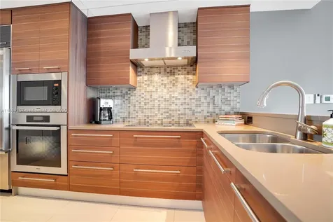 6801 Collins Avenue Miami Beach FL 33141