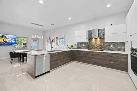 2726 Treasure Cove Circle Dania Beach FL 33312