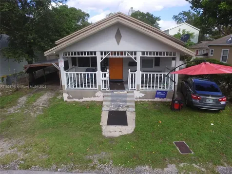 3759 Florida Avenue Miami FL 33133