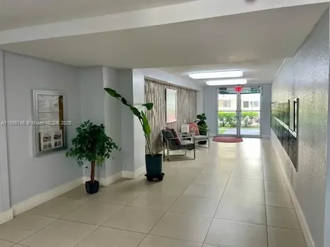 9350 Fontainebleau Boulevard Miami FL 33172