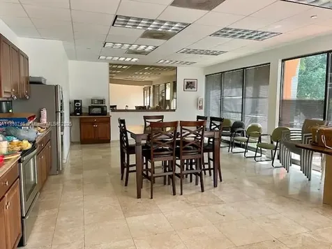 9350 Fontainebleau Boulevard Miami FL 33172