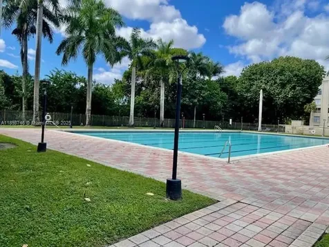 9350 Fontainebleau Boulevard Miami FL 33172