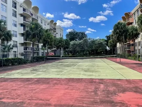 9350 Fontainebleau Boulevard Miami FL 33172