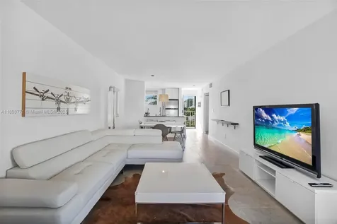 1615 West Avenue Miami Beach FL 33139