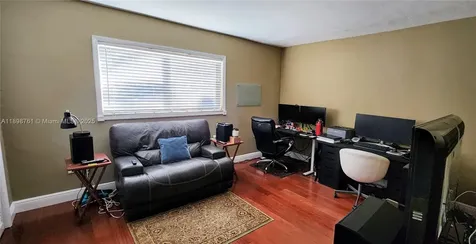 10341 SW 140th Street Miami FL 33176