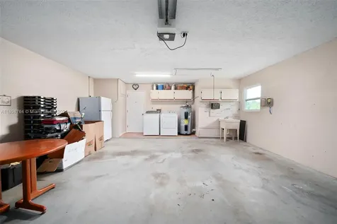127 Blue Moon Lake Placid FL 33852