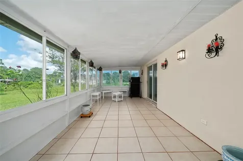 127 Blue Moon Lake Placid FL 33852