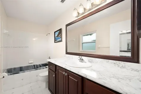 127 Blue Moon Lake Placid FL 33852