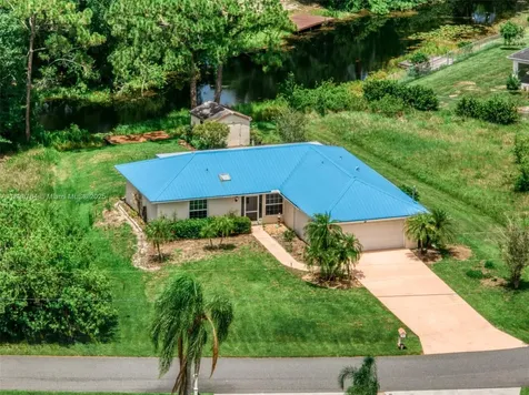 127 Blue Moon Lake Placid FL 33852