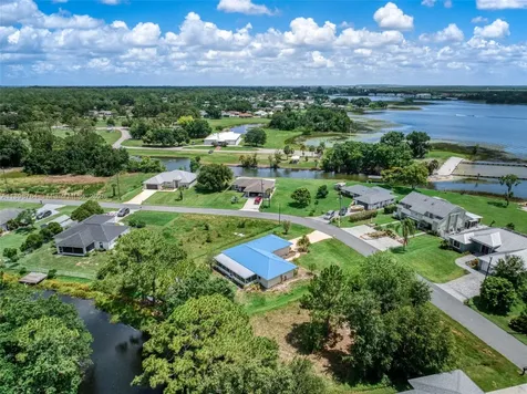 127 Blue Moon Lake Placid FL 33852