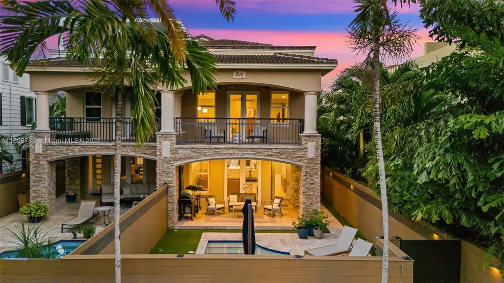 1215 NE 1st Street Fort Lauderdale FL 33301