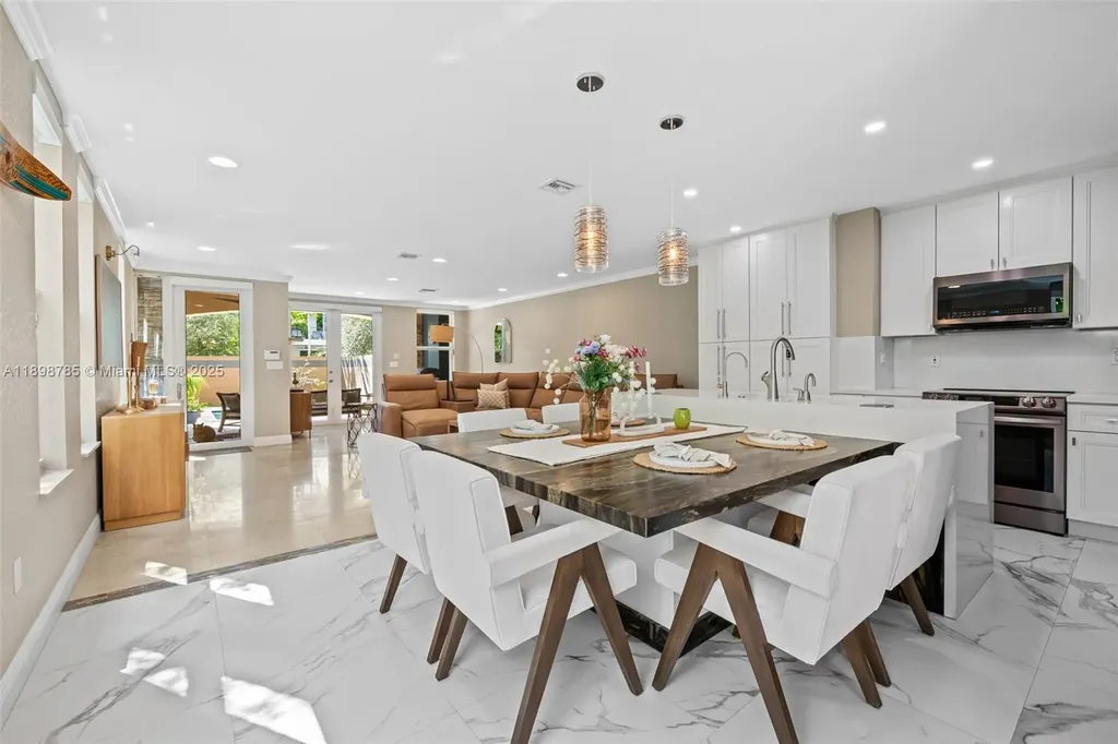 1215 NE 1st Street Fort Lauderdale FL 33301