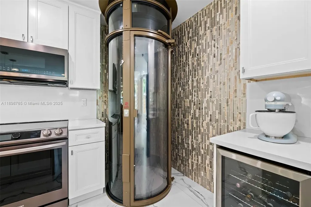 1215 NE 1st Street Fort Lauderdale FL 33301