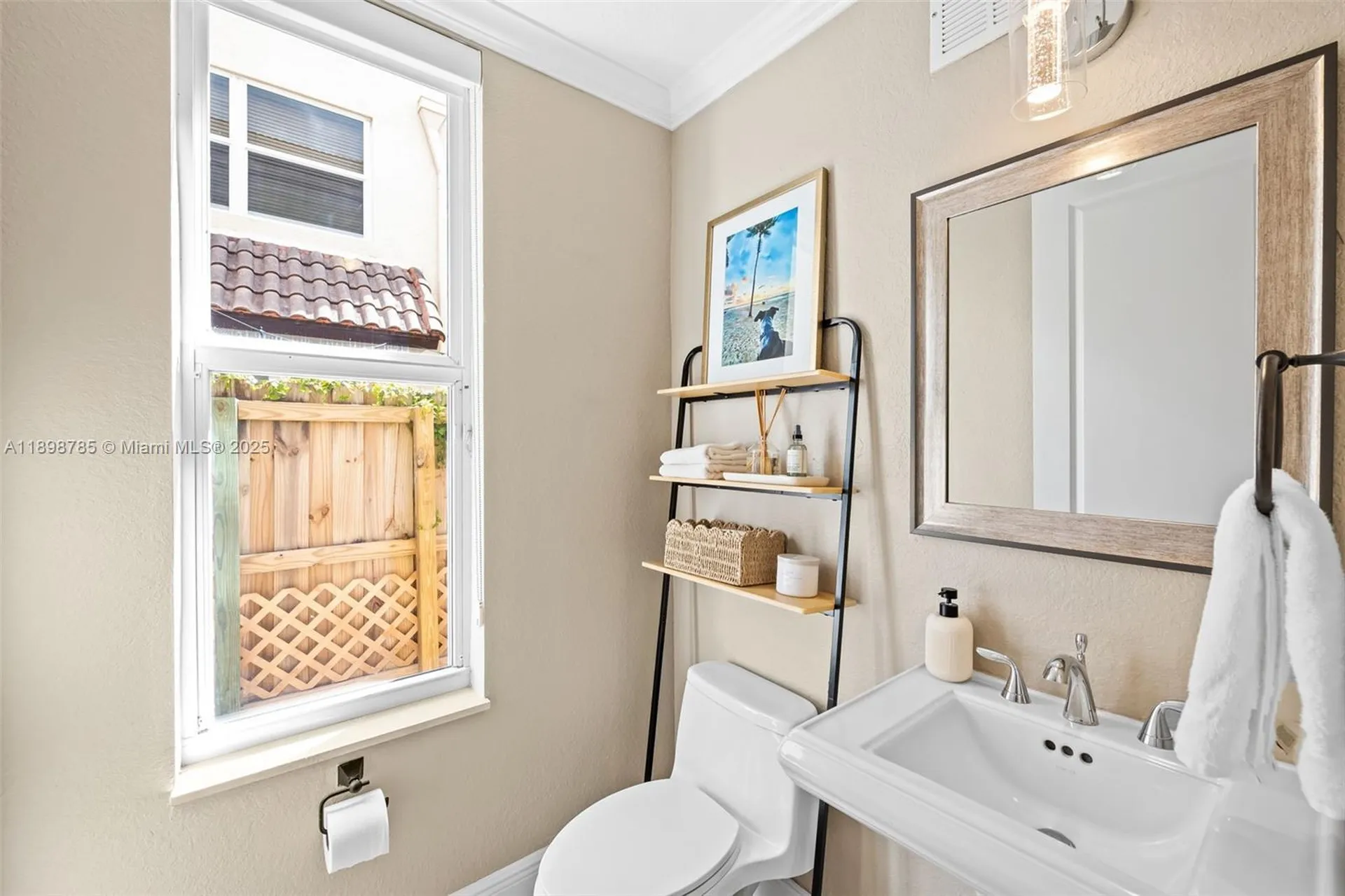 1215 NE 1st Street Fort Lauderdale FL 33301