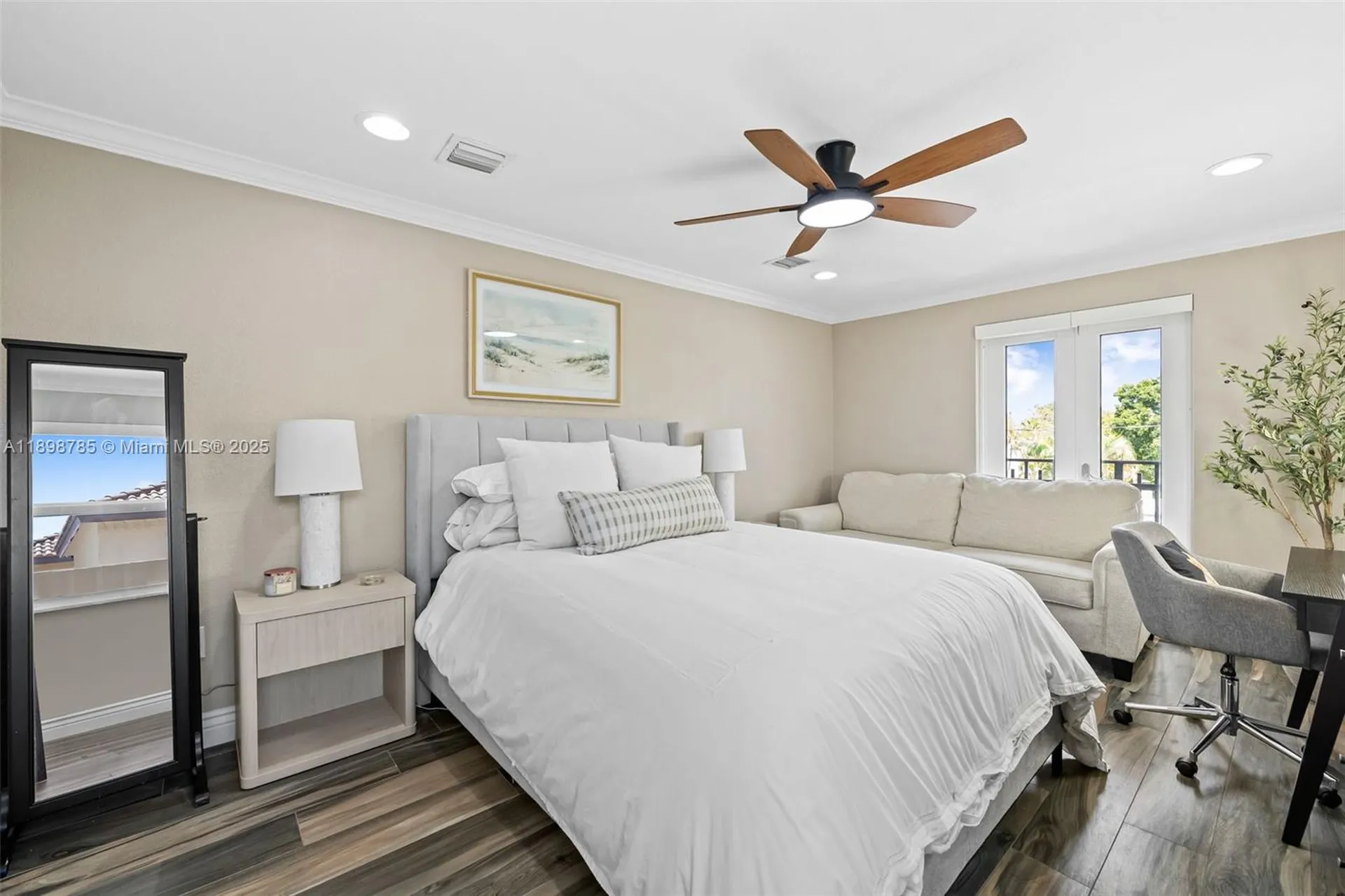 1215 NE 1st Street Fort Lauderdale FL 33301