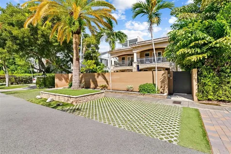 1215 NE 1st Street Fort Lauderdale FL 33301