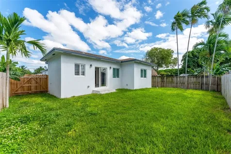 3840 SW 91st Avenue Miami FL 33165