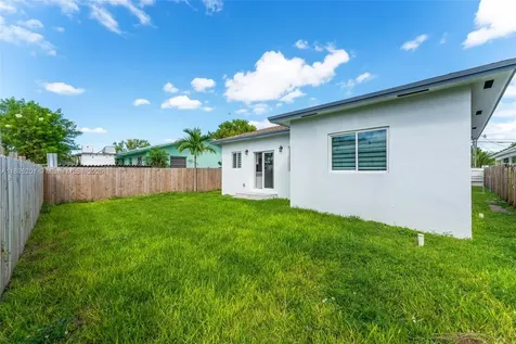 3840 SW 91st Avenue Miami FL 33165