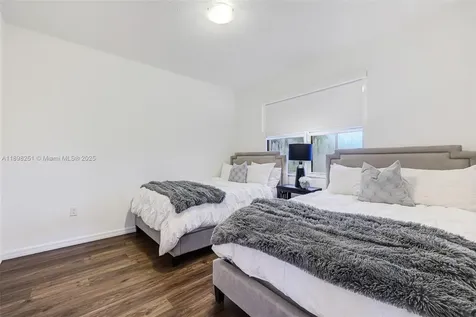 15104 SW 176th Street Miami FL 33187