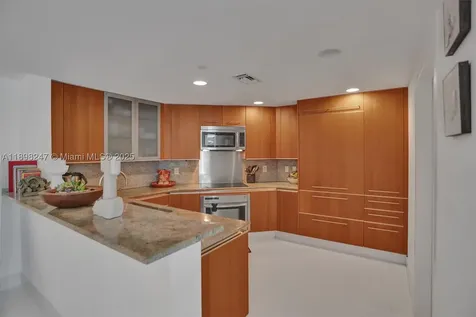 2627 S Bayshore Drive Coconut Grove FL 33133